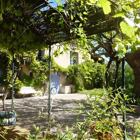 Alojamento de Acomodação e Pequeno-almoço Campagne De Pre Grand 3*